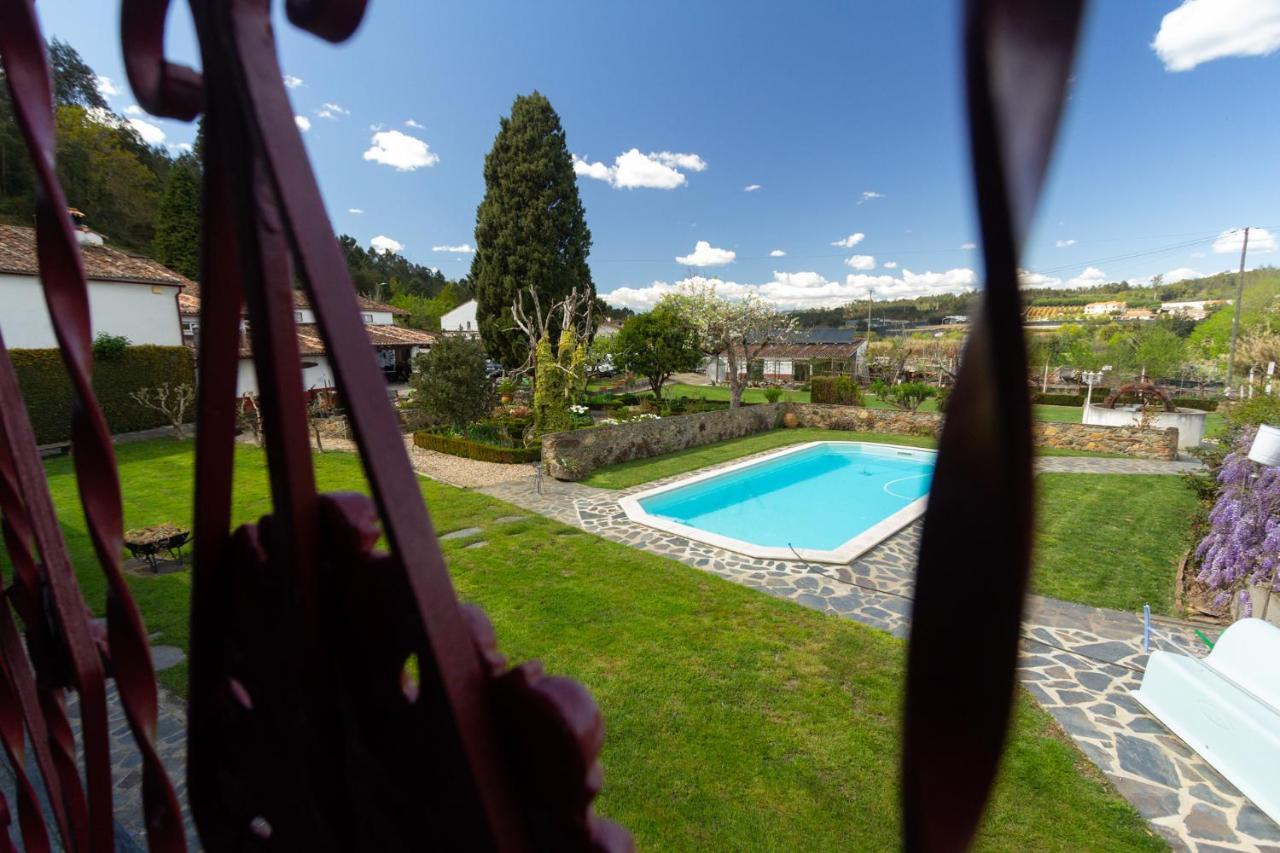 Quintal De Alem Do Ribeiro-Turismo Rural Lousã Dış mekan fotoğraf